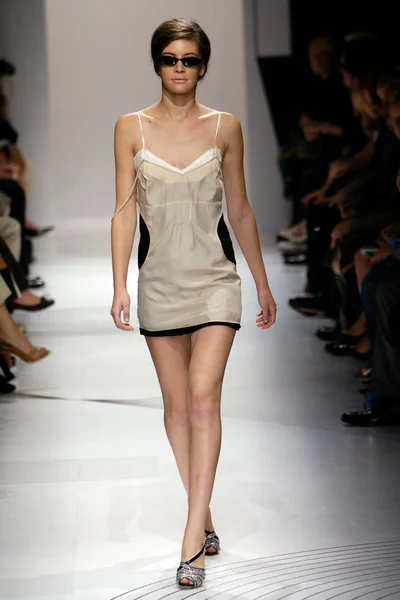 Look 32